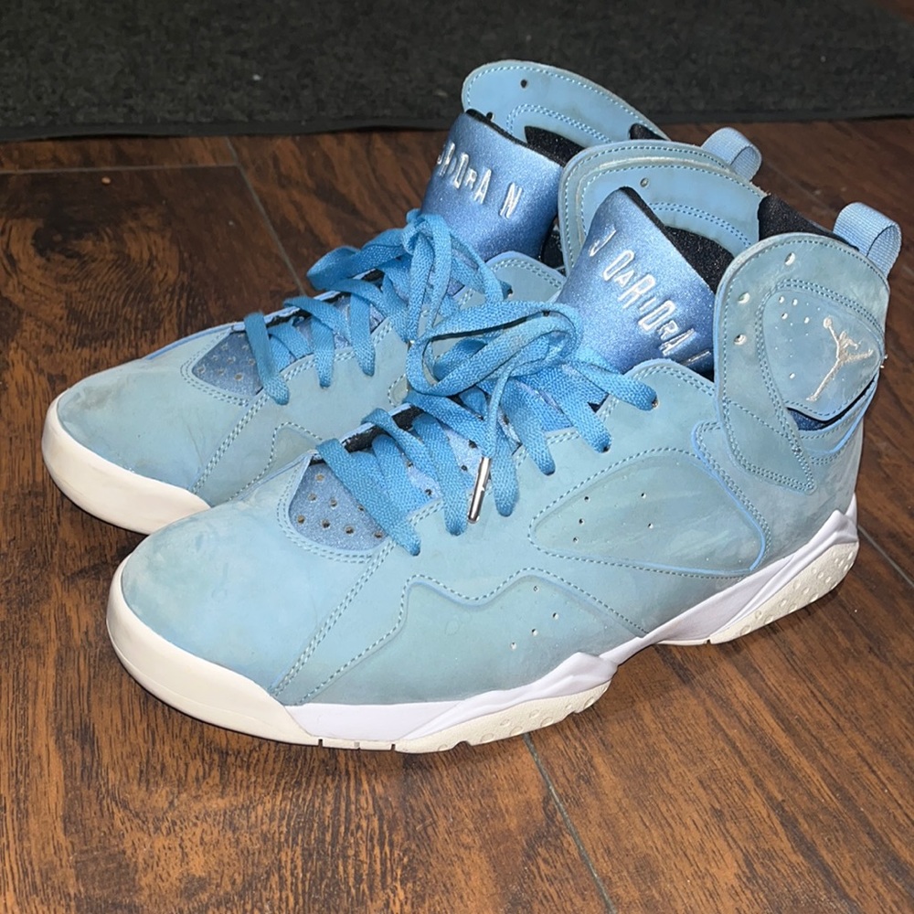 Jordan 7s LIGHT BLUE